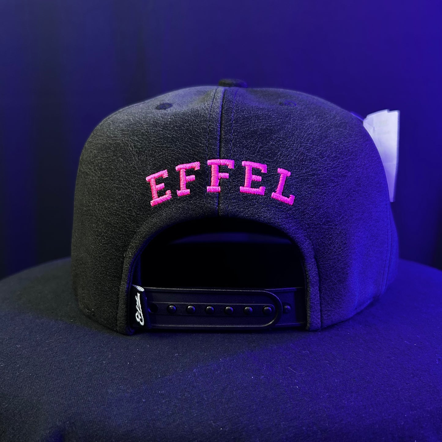 Boné Effel 009